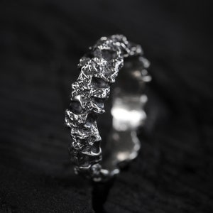 Textured,sand cast silver ring.Unique jewelry.Handmade,individually cast sterling silver ring.Minimalist,brutalist style ring.Men&#39;s ring.