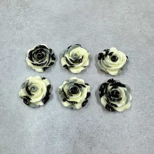6 rose cabochons