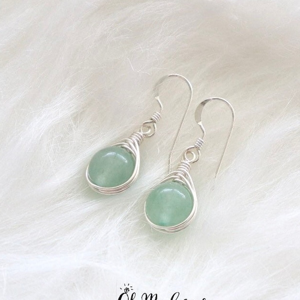 Green aventurine earrings, wire wrapped earring, sterling silver earring, natural gemstone earring, green dangle earrings, green quartz drop