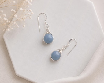 Pendientes de angelita, pendientes envueltos en alambre, pendientes de plata de ley, pendientes de piedras preciosas naturales, pendientes colgantes azules, piedra azul en espiga