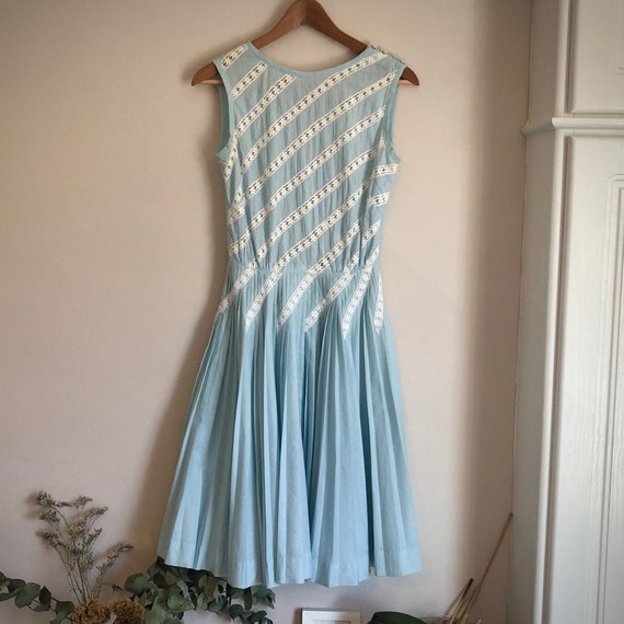 1960s blue lace pleated Carlye dress size 6-8