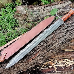 Handmade Damascus Steel Battle Sword with Leather Sheath