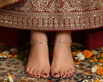 Verzilverde Indiase enkelbanden, CZ Jhanjar, boho-voetsieraden