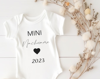 Baby bodysuit with last name | Baby body with name | personalized baby bodysuit | Announce pregnancy | Birth gift