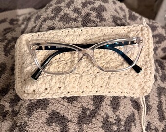 Coastal Crochet Glasses Case – Handmade Textured Eyewear Sleeve
