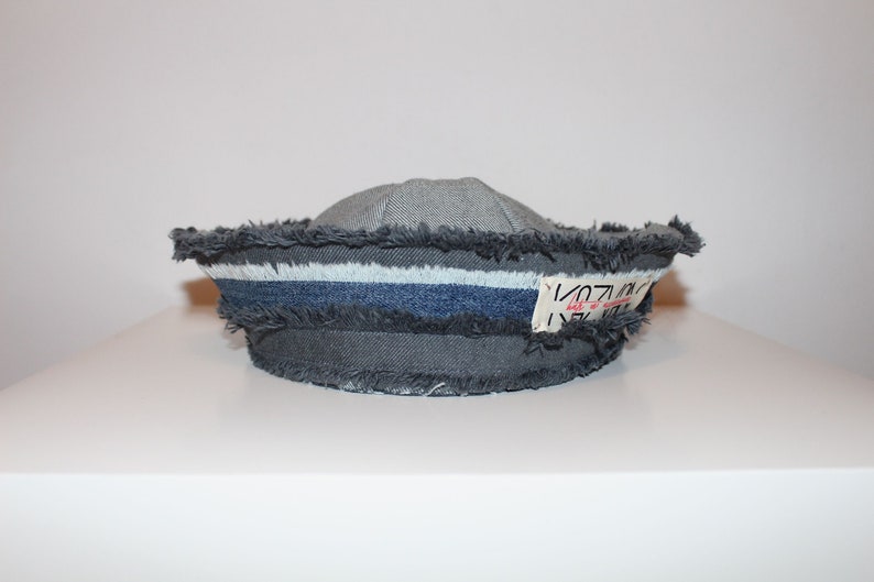 Upcycled Distressed Denim Sailor Hut Unisex Sailor Navy Kappe Nachhaltige Eco Fashion Bild 2