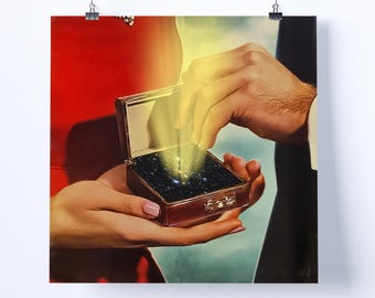 Collagekonsttryck – ‘Ljuslåda’ – retrokonst, vintagekonst, tryck, väggkonst, presentidé, psykedelisk konst, surrealistisk konst, affisch, stjärnor, magi