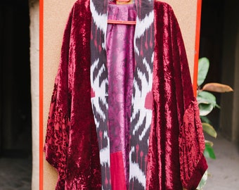 100% Handmade Women's Panvelvet Chapan Coat - Uzbek Ikat Kimono Cape - Vintage Ethnic Robe