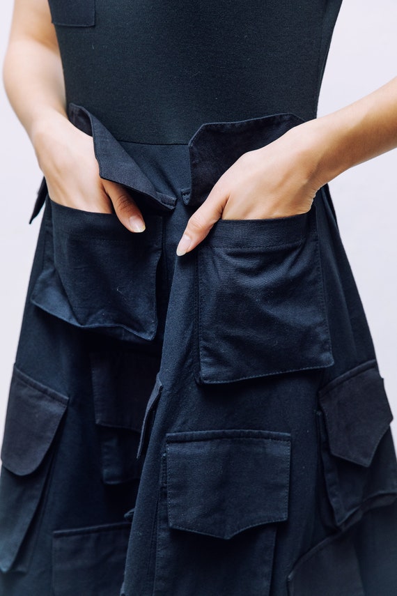 100%ハンドメイドのブラックマキシ丈オーガニックコットンドレス  