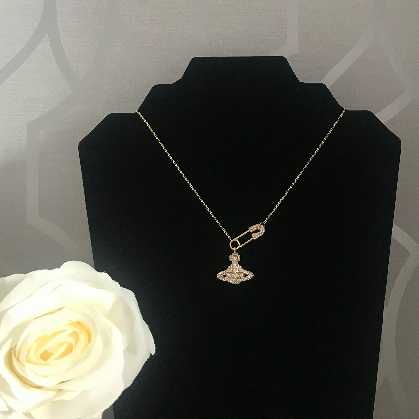 Vivienne westwood necklace paperclip deals