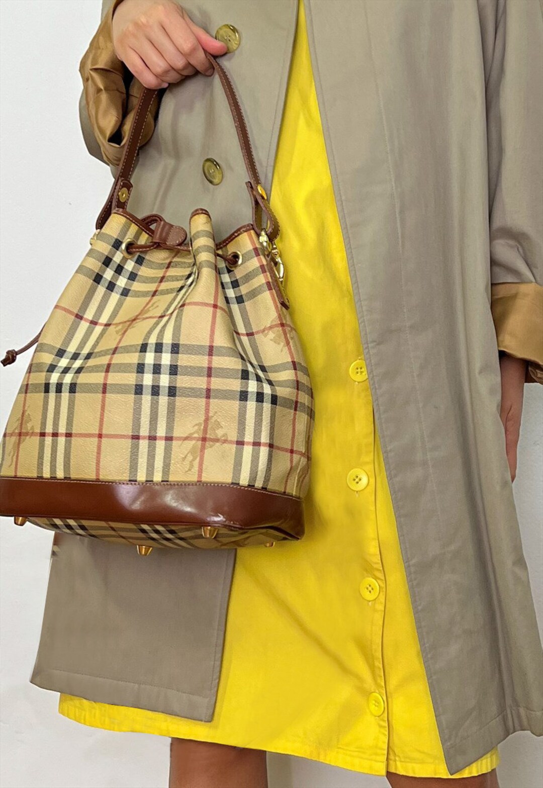 Burberry Burberry Pochette Belted Shoulder Bag In Beige Leather on