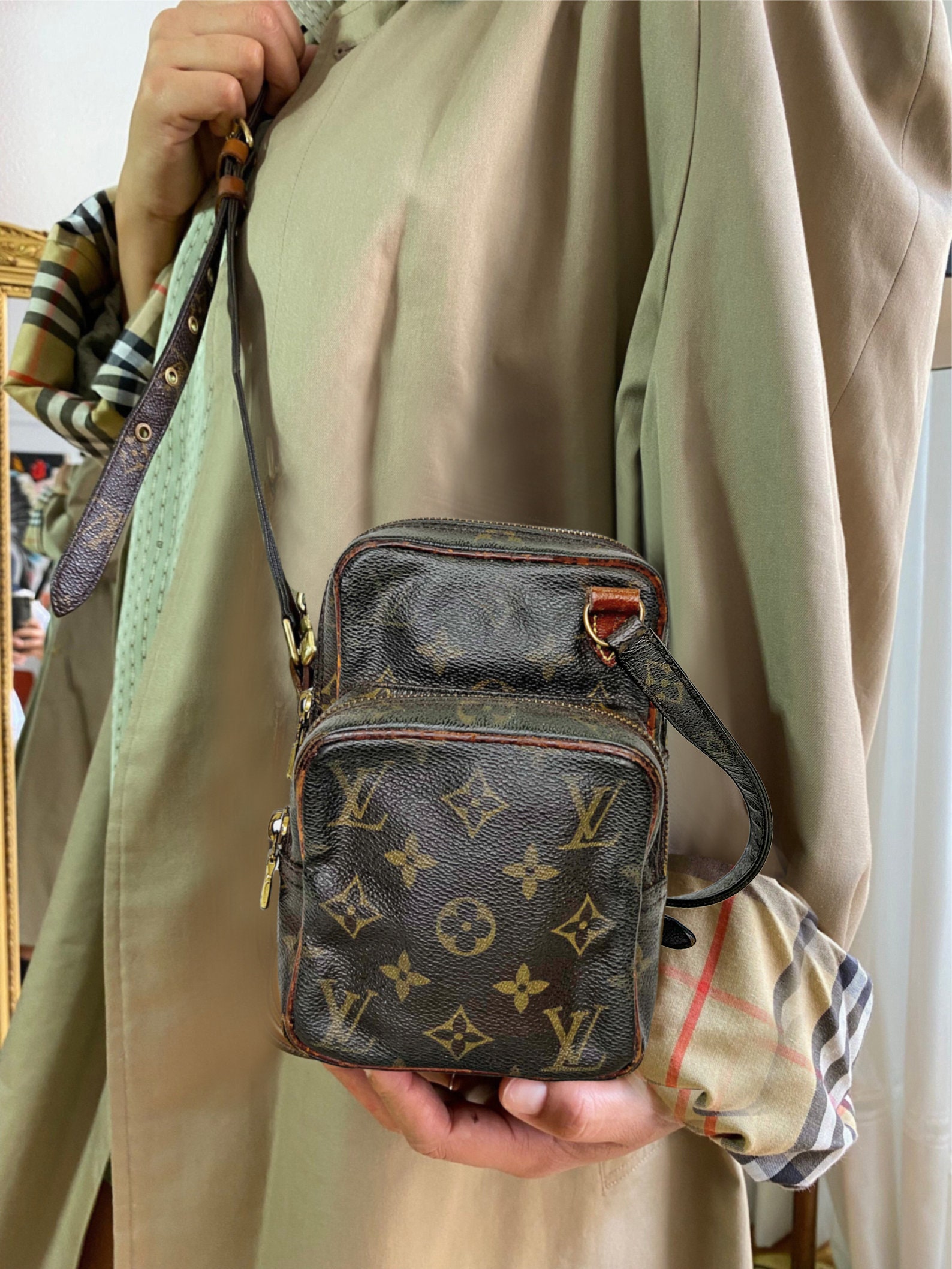 Buy Louis Vuitton Crossbody Bag Men Online In India -  India