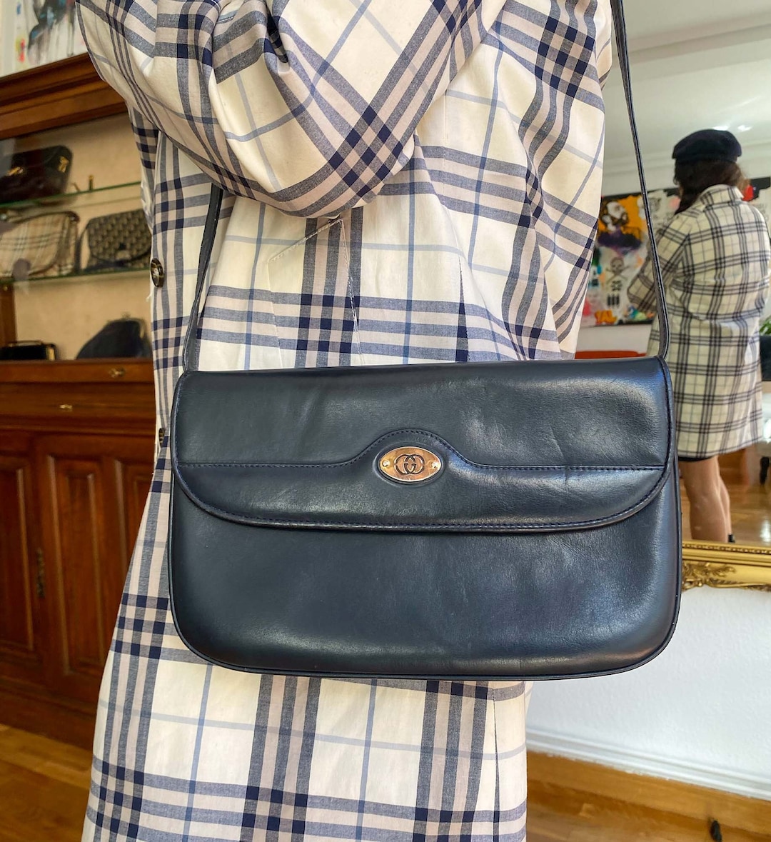 Gucci Vintage Blue Leather Bag. Luxury Vintage Gucci Bag From
