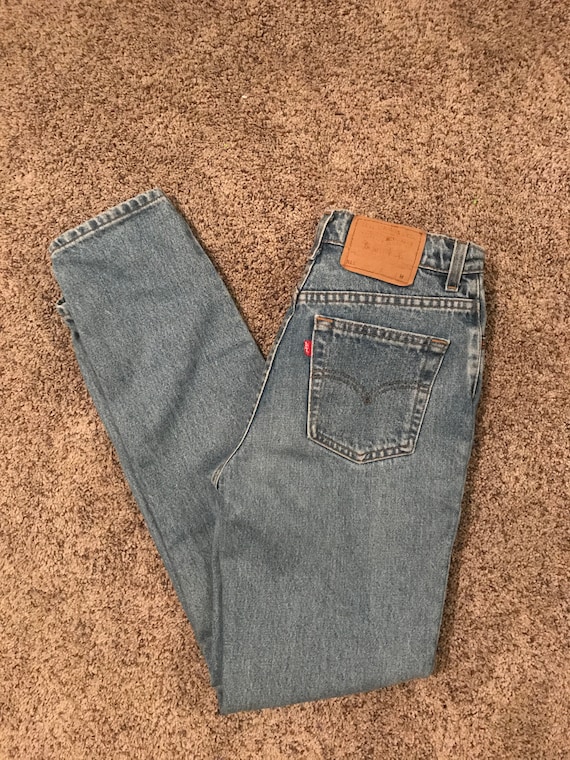 Vintage Levi’s 512 light wash mom jeans
