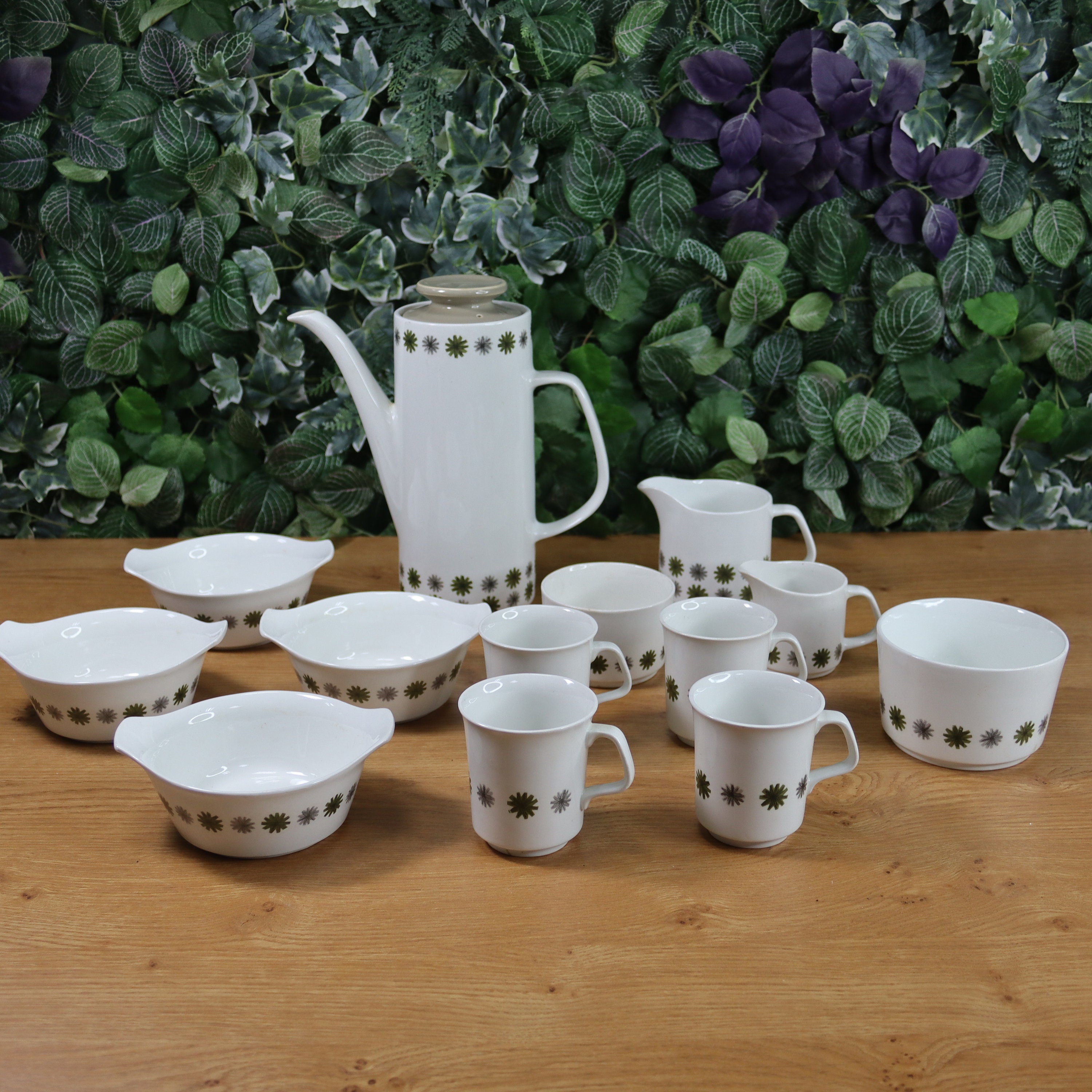 J & G Meakin Studio Green Floral Pattern Coffee Set 60s / 70s Etsy