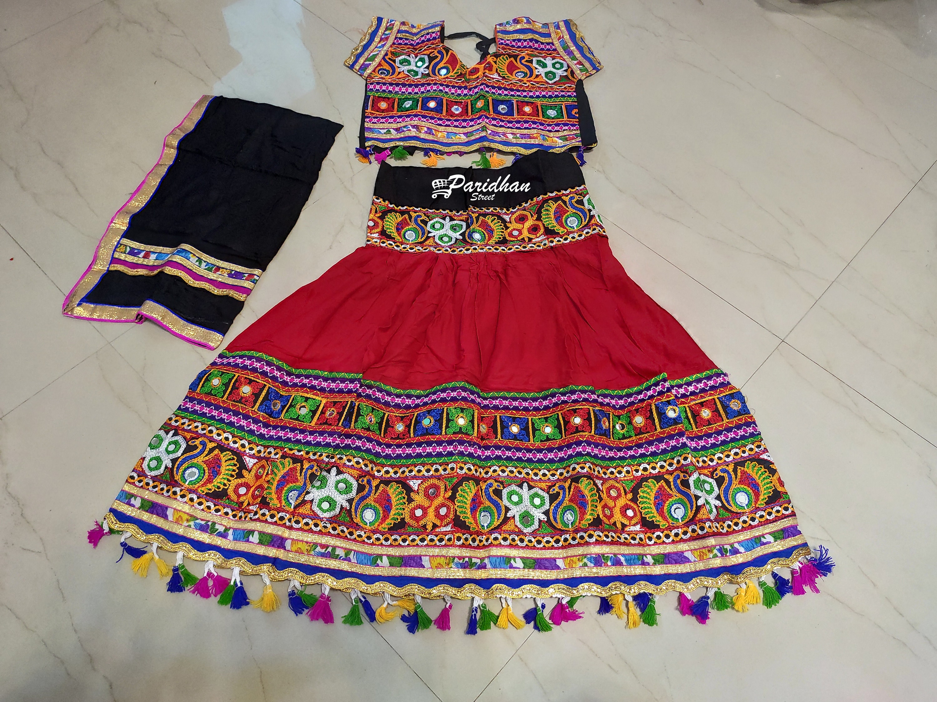 Embroidered Women Traditional Navratri Garba Dress at Rs 1299/piece in Surat