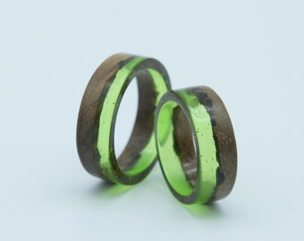 1 piece Nut wood and epoxy resin. Luxury wooden box, Ring for couple, Rings for men and women, Wedding Engagement Rings,