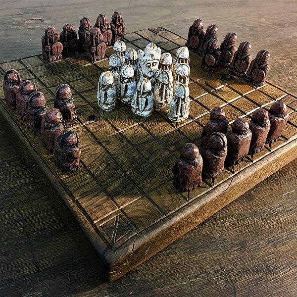 Hnefatafl Brettspiel. Schwedisches Falkenspiel benutzerdefinierte Schachset. Wikinger Rasenspiel-Set.