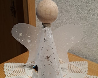 Beleuchteter Engel, 24 cm hoch, Muster  Stern klein , Folie und Organzerstoff