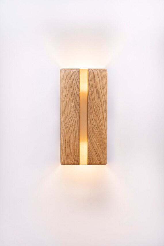 Eiken Wandlamp. Houten wandlamp. Eiken lamp. - Nederland