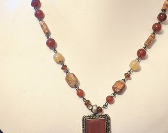 kenneth cole reaction necklace