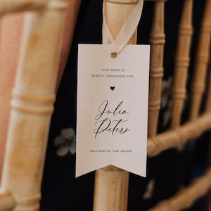 BRONTË - Etiqueta de assento reservado para cerimônia de casamento | Nomes personalizados, design minimalista, escolha a cor da fita