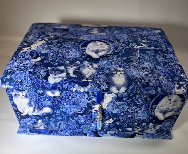 Boite Décorative en Carton et Tissus