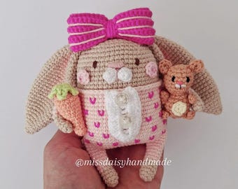 Ellie Bunny amigurumi crochet pdf pattern by Miss Daisy