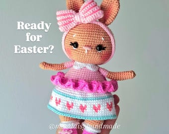LOLA BUNNY amigurumi crochet pattern by Miss Daisy