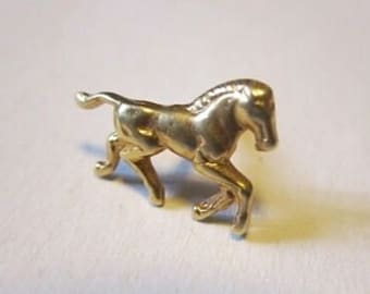 Mini pin 1cm horse