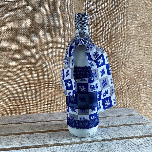 University of Kentucky Wildcats Wine Bottle Decoration