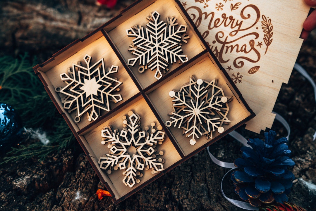 Snowflake Ornaments for Christmas Tree, Snowflake Ornament Set