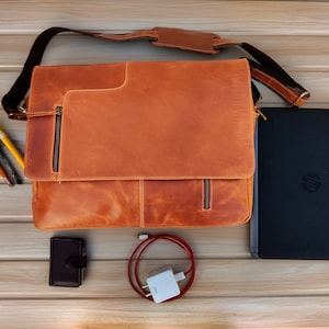 Umhängetasche aus echtem Leder, College-Tasche, Laptop-Tasche, Umhängetasche, Geschenk für Männer, Bürotasche, Arbeits-Aktentasche, große Satchel als Geschenk Bild 7