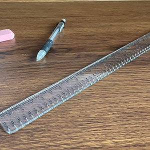 Ambachtelijke liniaal, laserliniaal, decimale liniaal, liniaal ingenieur, cirkelvormer, acrylliniaal, knutselcadeau, kousvuller, niet-fractionele liniaal