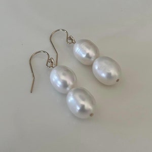 Baroque Pearl Earrings, Boho Gold Earrings, Gold Pearl Jewelry, Gold Dangle Earrings, Gold Drop Earrings, Birthday Gift for Her, Anniversary