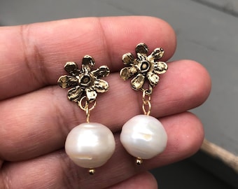 Large Pearl Earrings, Pearl Jewellery, Boho Pearl Earrings, Gold Pearl Earrings, Dainty Pearl Jewelry, Birthday Gifts, Gold Drop Earrings