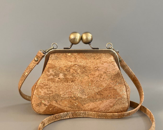 Beatrice Kisslock Crossbody in Tan & Gold Cork Leather