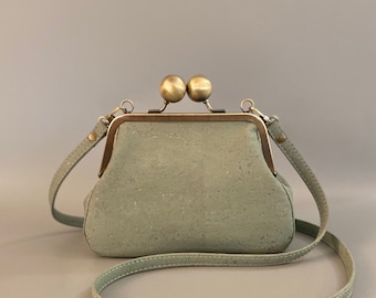 Beatrice Kisslock Crossbody in Agave Cork Leather