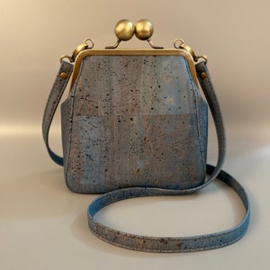 Doris Kisslock Crossbody in Blue Cork Leather