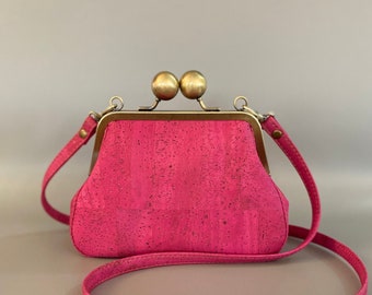Beatrice Kisslock Crossbody in Hot Pink Cork Leather
