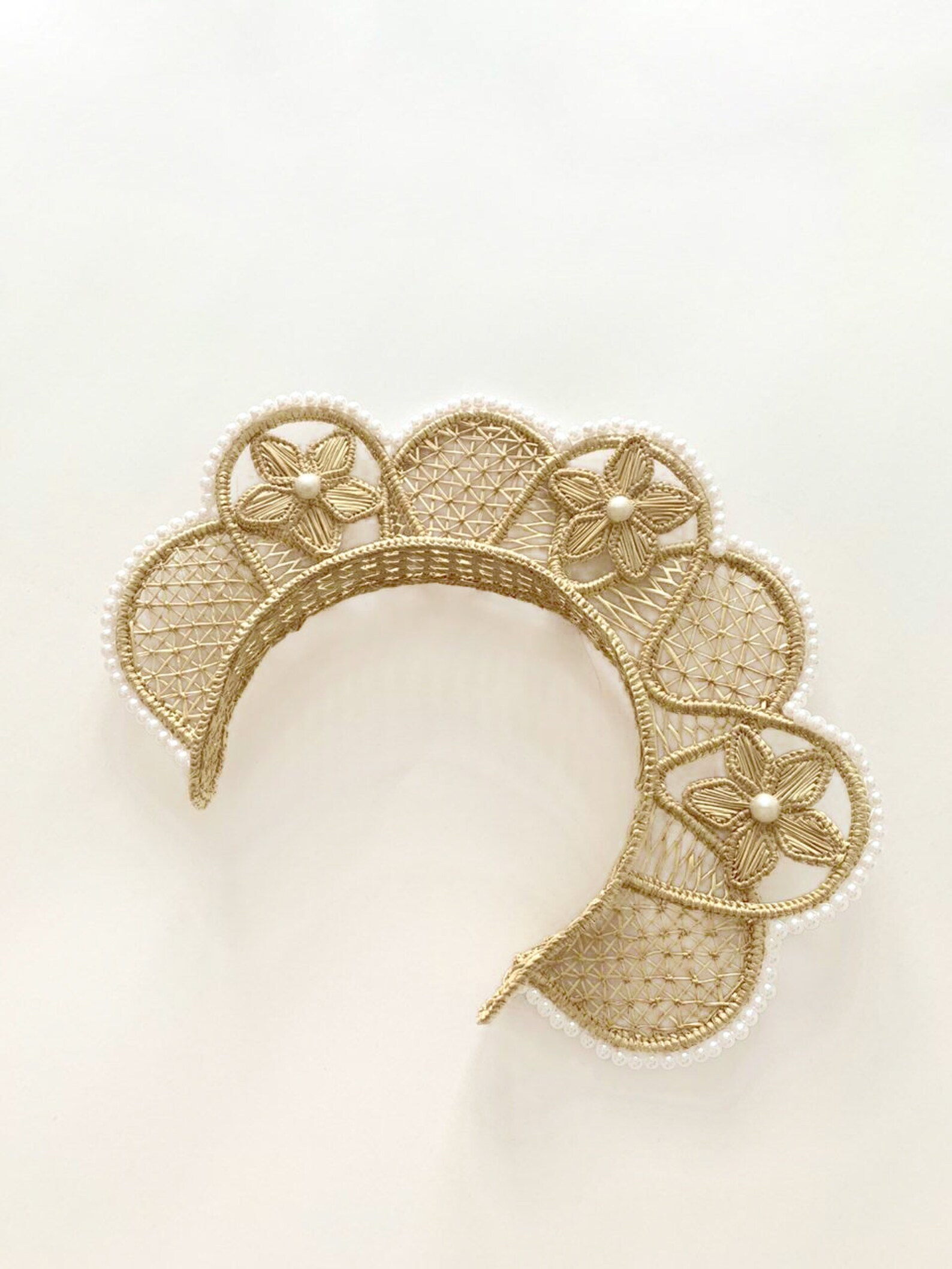 iraca headpiece