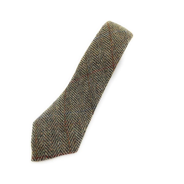 herringbone tweed bow tie