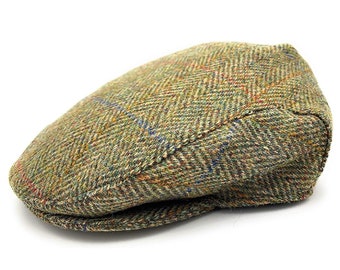 Authentique Casquette Plate Pour Homme En Tweed Harris À Chevrons Verts Fabriquée En Ecosse