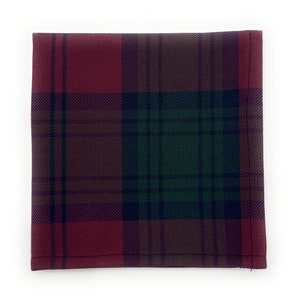 Lindsay tartan pochet 26cm x 26cm