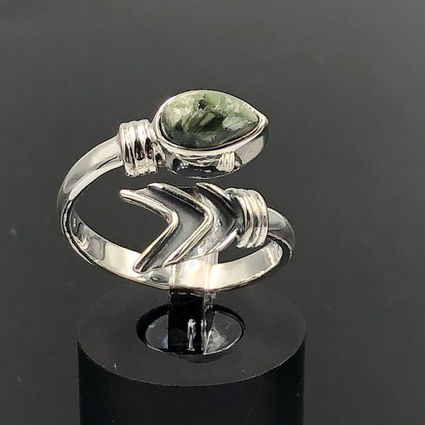 Adjustable Seraphinite Arrow Ring - Heart Chakra - Spiritual Energy - 925 Sterling Silver