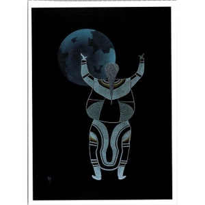 Carte postale Dorset : La femme qui est allée sur la lune en 1990 par Tikitu Qinnuayak 6,5 x 4,75 po