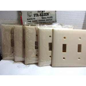 Lot of 5 - Bakelite Ivory Sta-Kleen Light Switch Wall Plate-2 Toggle Switch