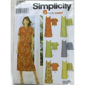 Può includere: Una busta per cartamodello Simplicity 5959 con illustrazioni di varie combinazioni di abiti e giacche. Il fronte mostra una persona che indossa un abito e una giacca color ruggine con motivo a foglie, insieme a diagrammi di vari stili.