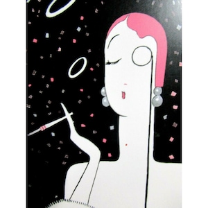 Puede incluir: Una ilustraci&oacute;n en blanco y negro de una mujer con cabello rosado que lleva un mon&oacute;culo y sostiene un cigarrillo. El fondo es negro con un patr&oacute;n de peque&ntilde;os cuadrados rosas y grises.