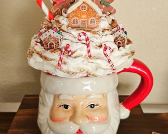 Festive Christmas Gingerbread  Man and Gingerbread House Mug Topper